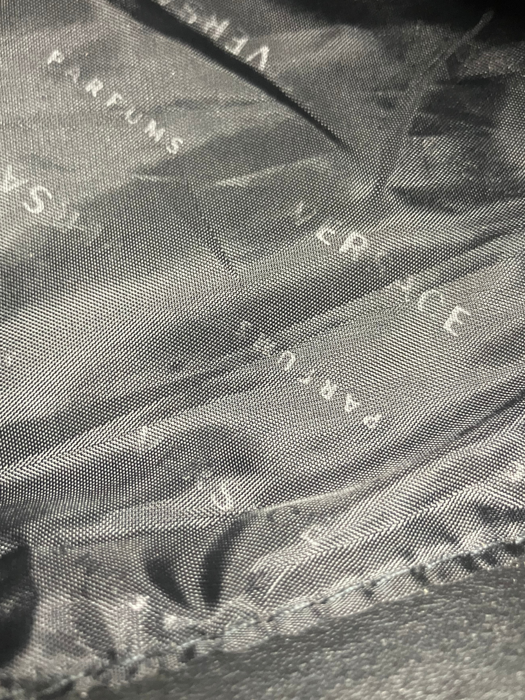 Versace Parfums — Zip Tote Bag | Silver-tone hardware, collectible provenance · Sz OS