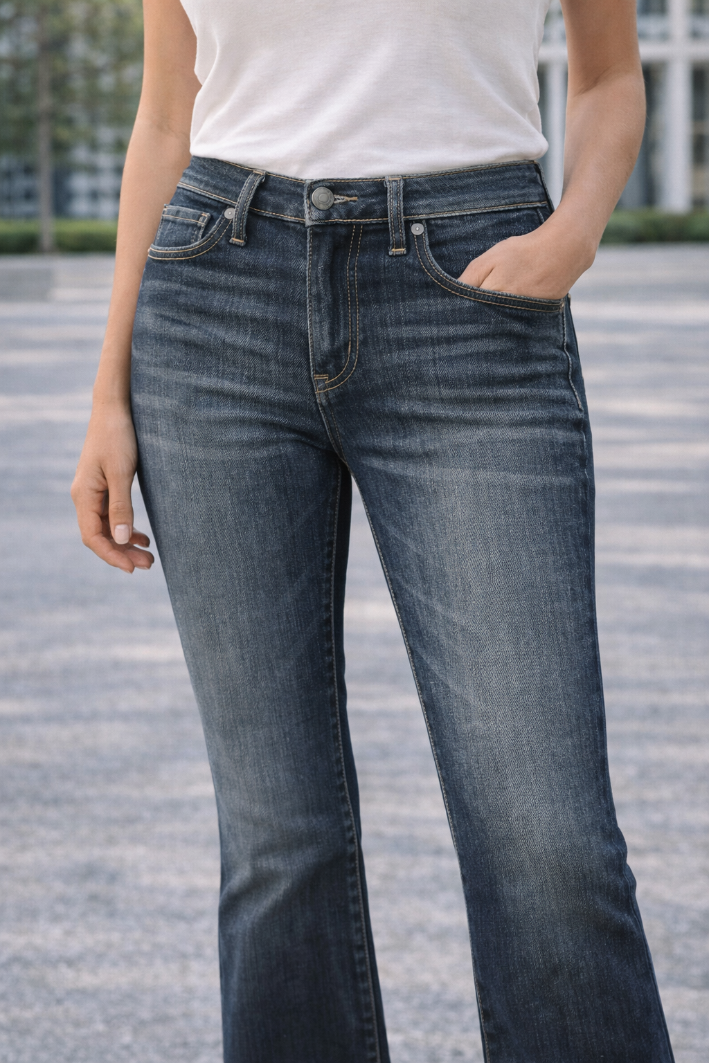 Paige Hollywood Hills Bootcut Jeans Dark Wash Mid-Rise Size 24