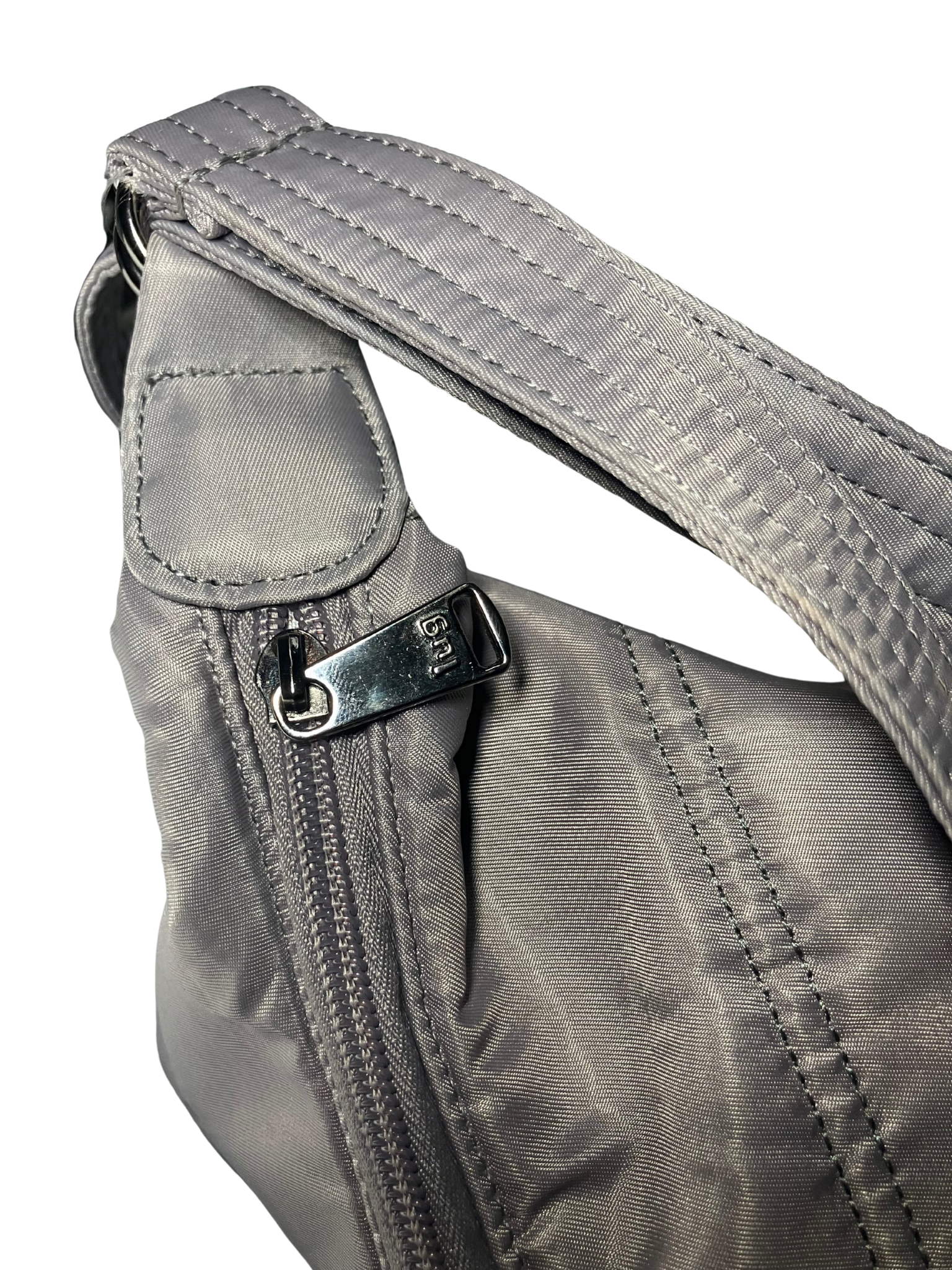 Lug Zipliner Quilted Crossbody Shoulder Bag in Gray – Lightweight Travel Organiz