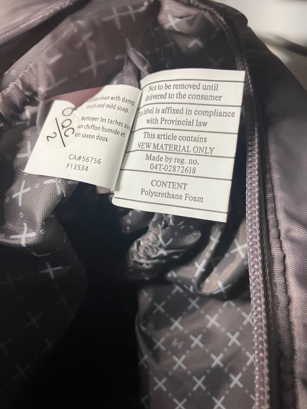 Lug Zipliner Quilted Crossbody Shoulder Bag in Gray – Lightweight Travel Organiz