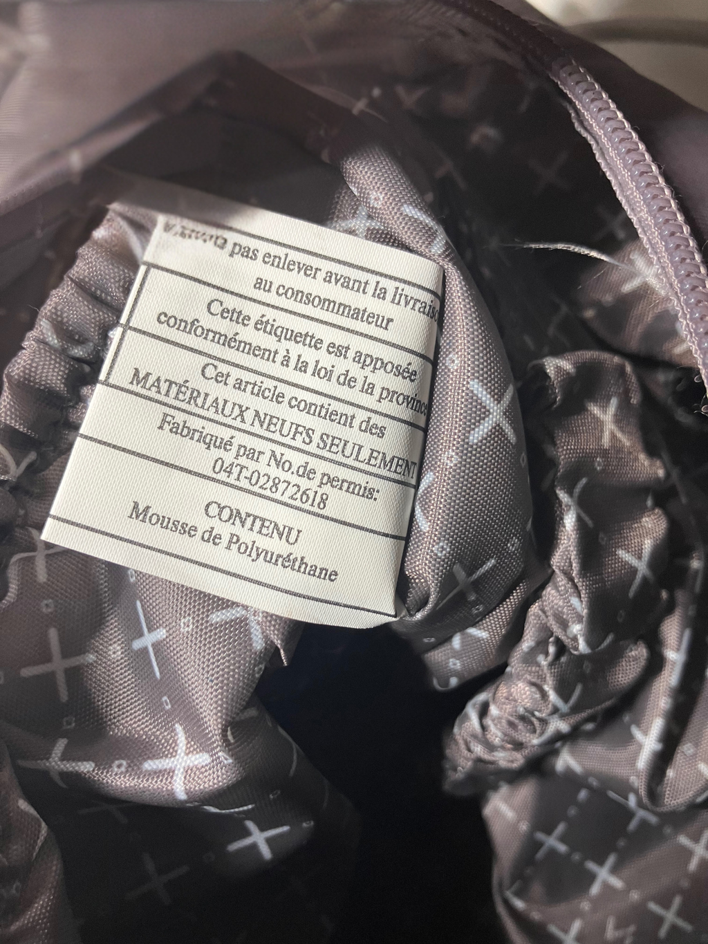 Lug Zipliner Quilted Crossbody Shoulder Bag in Gray – Lightweight Travel Organiz