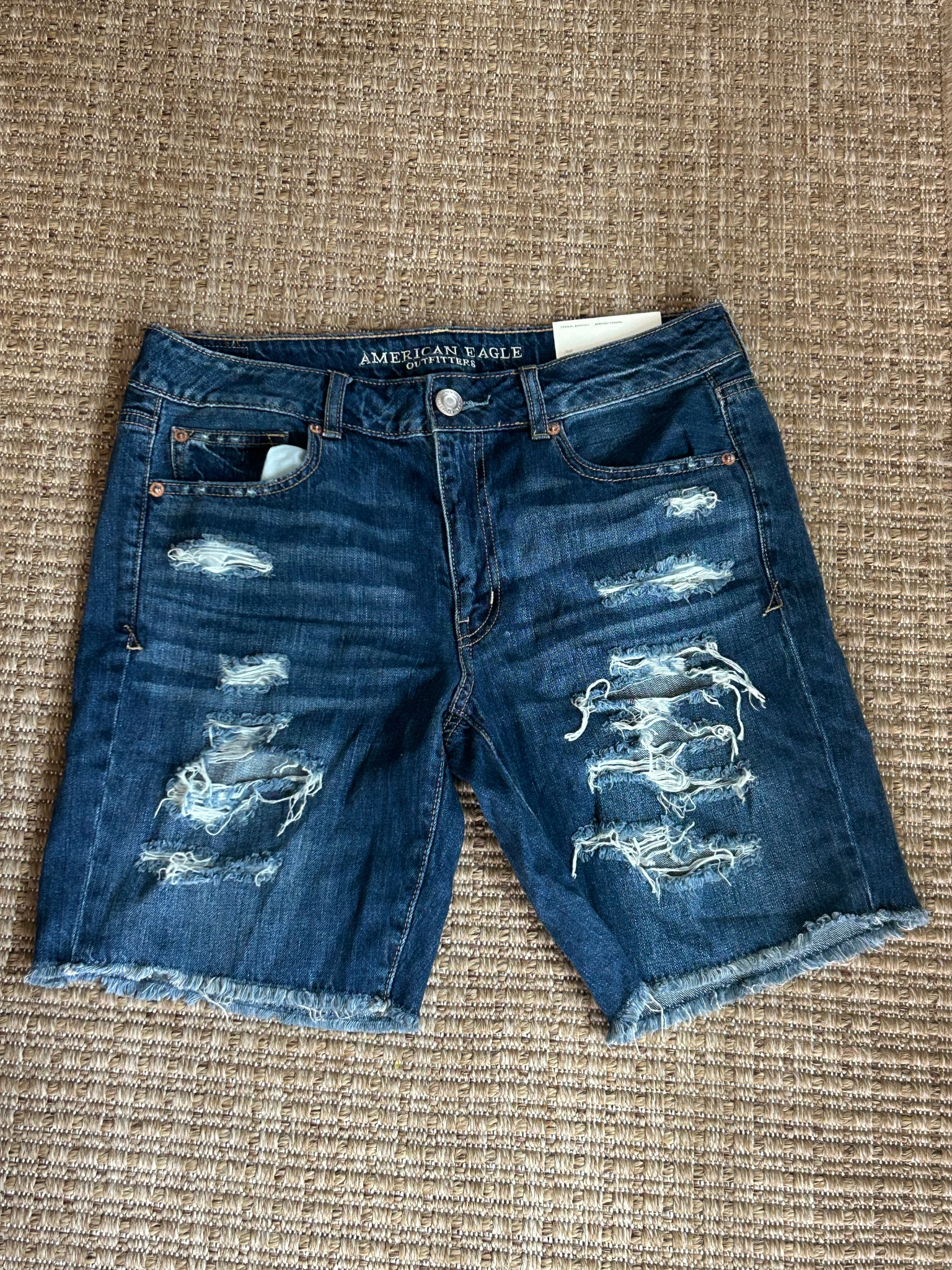 American Eagle Outfitters — Shorts | Distressed on purpose. Undone by design. That's the difference. · Sz US 8