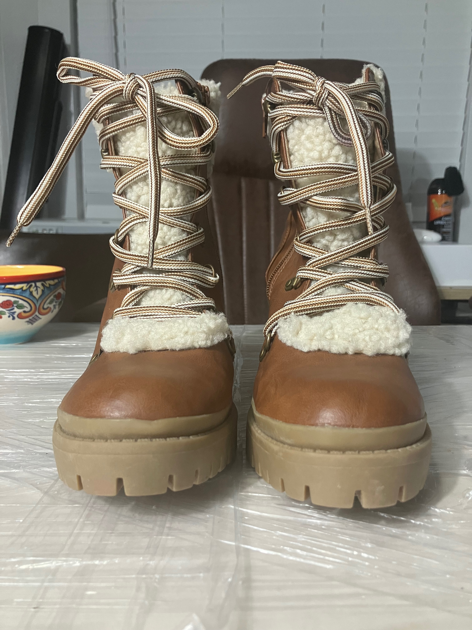 Universal Thread Brown Sherpa-Lined Lace-Up Winter Boots - Size 9.5