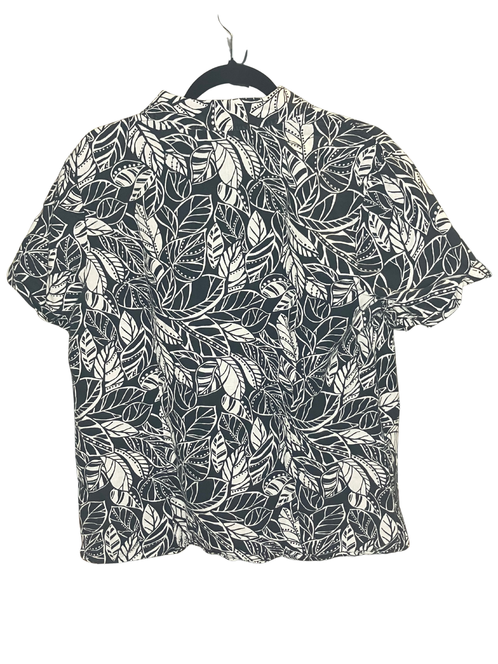 Croft & Barrow Tropical Leaf Print Top Size M Linen Cotton Black White Short