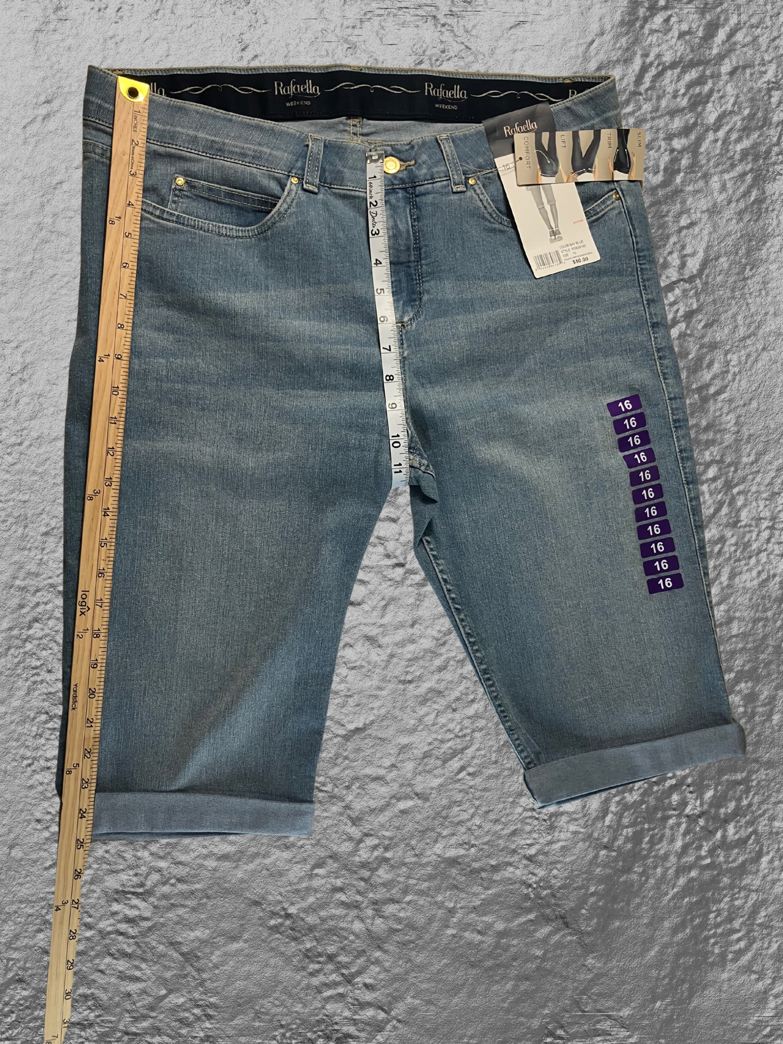 Rafaella Weekend — Shorts | Not every bermuda earns its keep — this one does · Sz 16