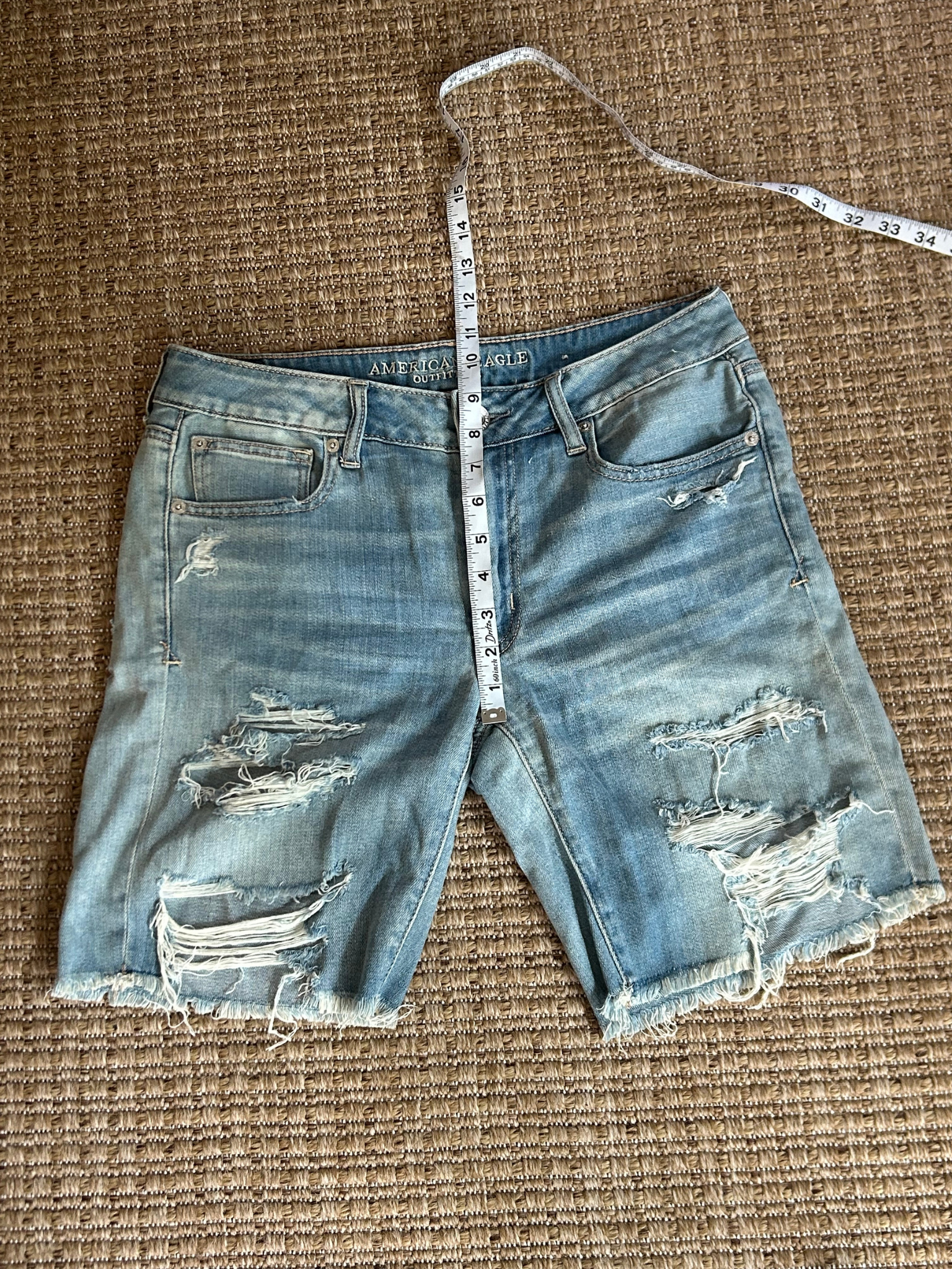 American Eagle Outfitters — Shorts | Destruction as design choice — not an accident, a decision · Sz US 6