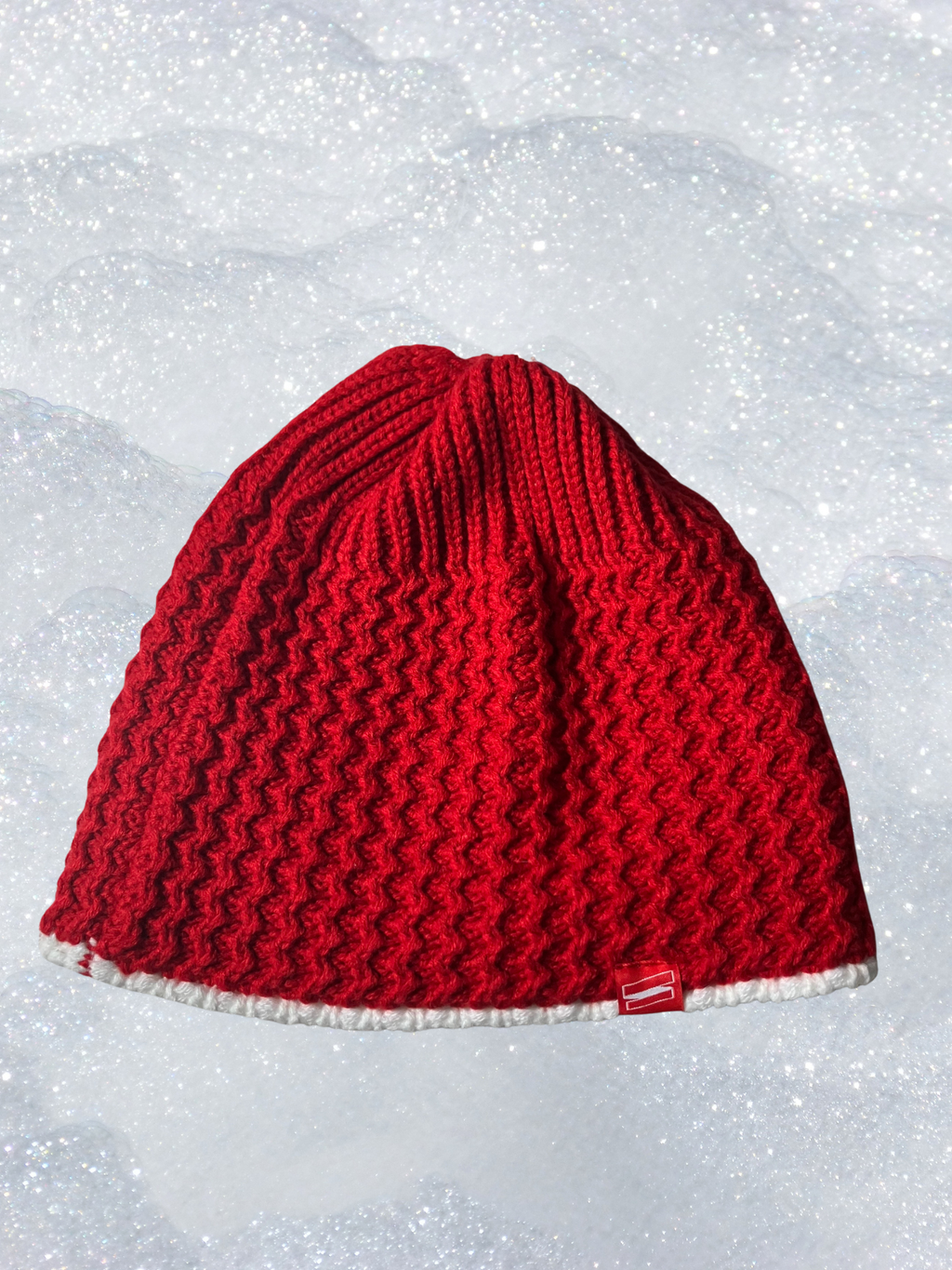 Jungfraujoch — Knit Hat | Swiss cross embroidery, fleece-lined, never worn · Sz OS