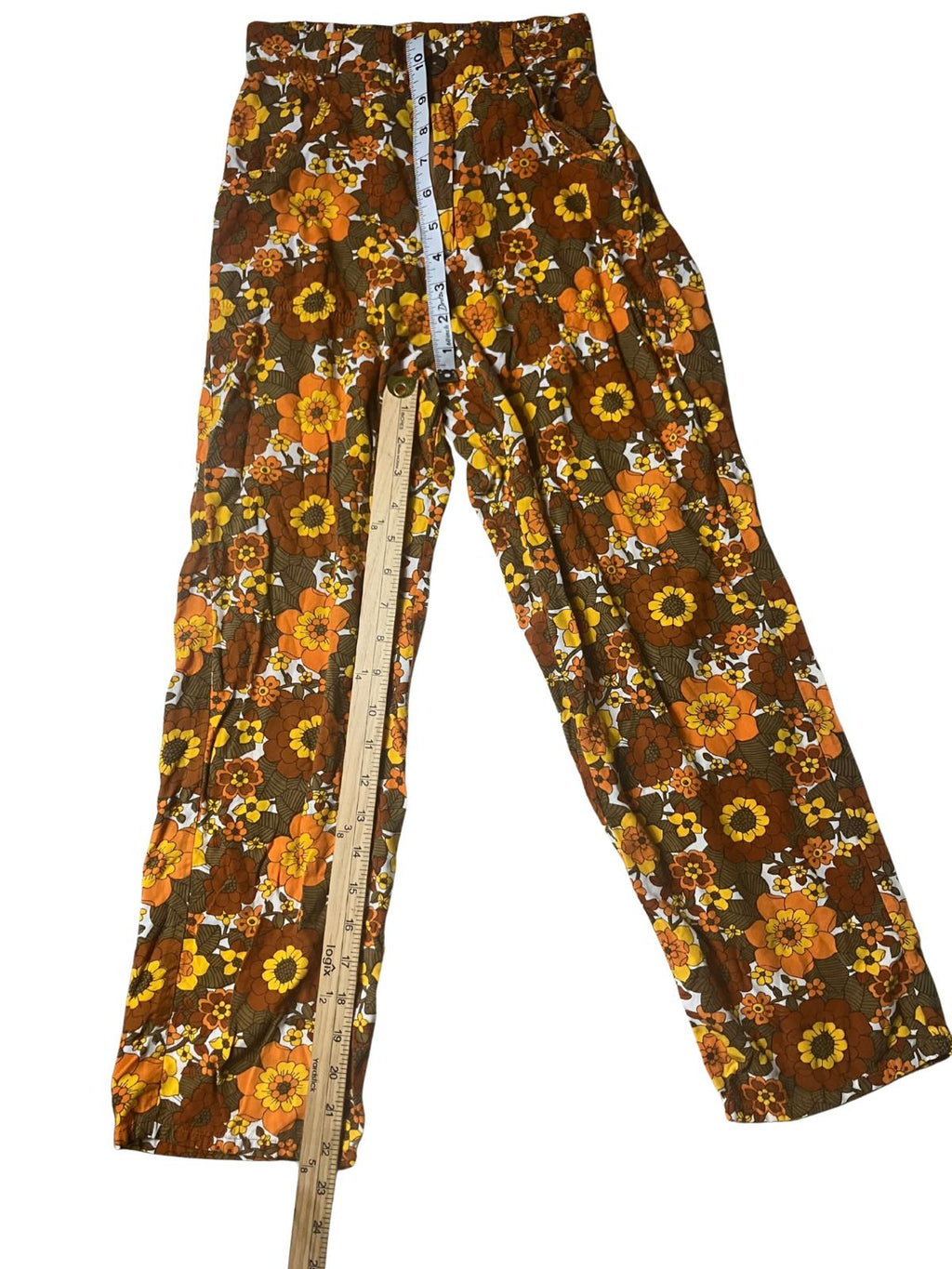 Her Pony — Wide-Leg Pants | 1970s retro floral, 100% rayon · Sz 6