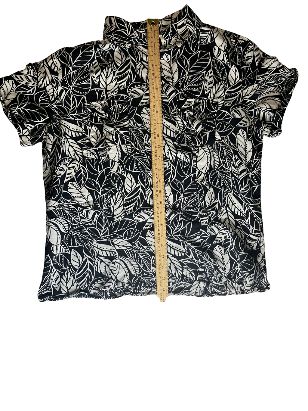 Croft & Barrow Tropical Leaf Print Top Size M Linen Cotton Black White Short