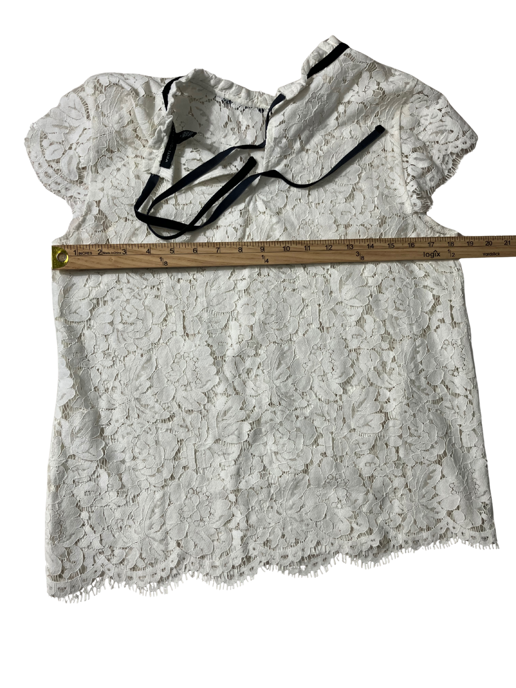 White House Black Market White Lace Cap Sleeve Top - Size S