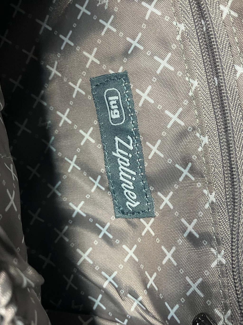 Lug Zipliner Quilted Crossbody Shoulder Bag in Gray – Lightweight Travel Organiz