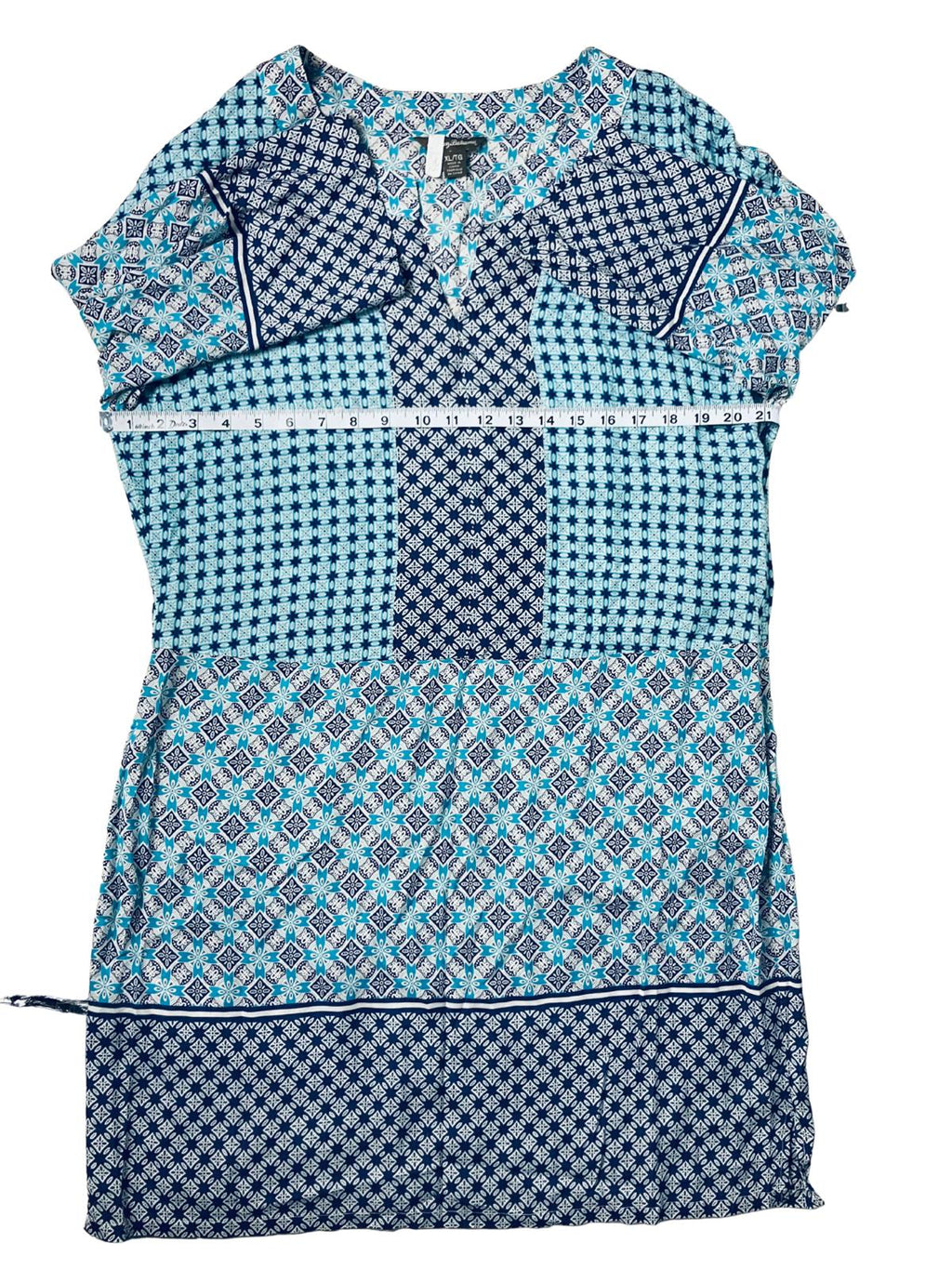 Tommy Bahama — Tunic | Navy & aqua geometric patchwork, 100% rayon · Sz XL