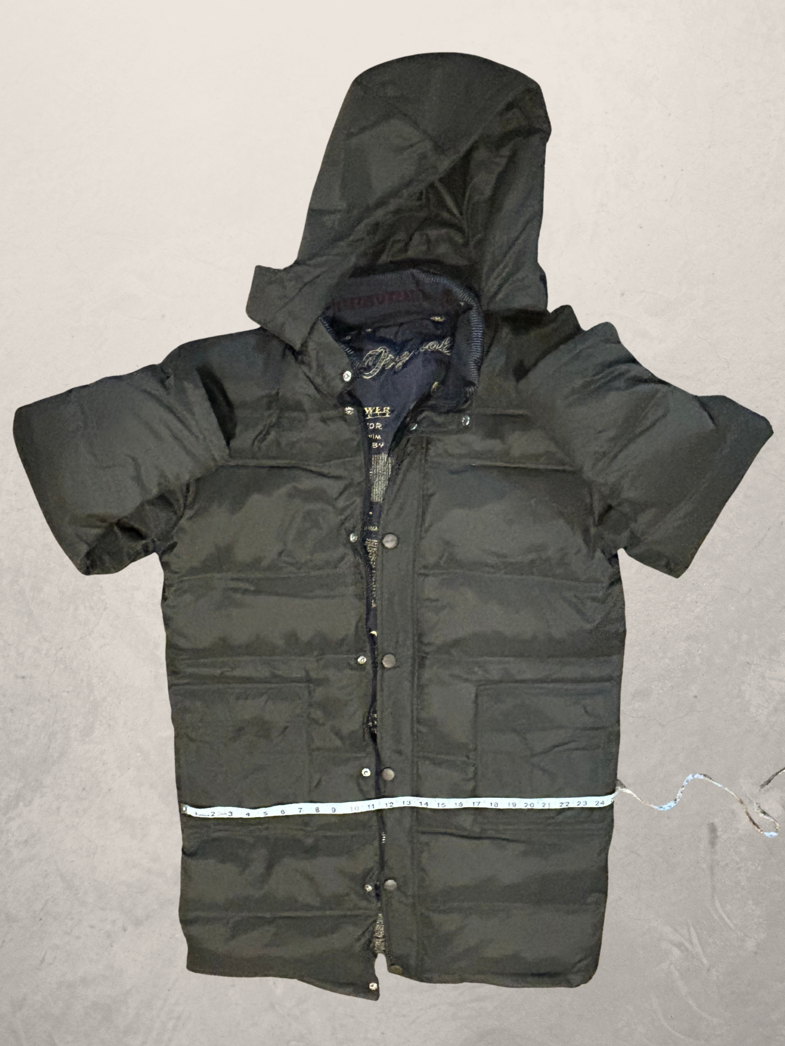 Jingpinfushi — Puffer Coat | Olive utility with a private interior world · Sz OS