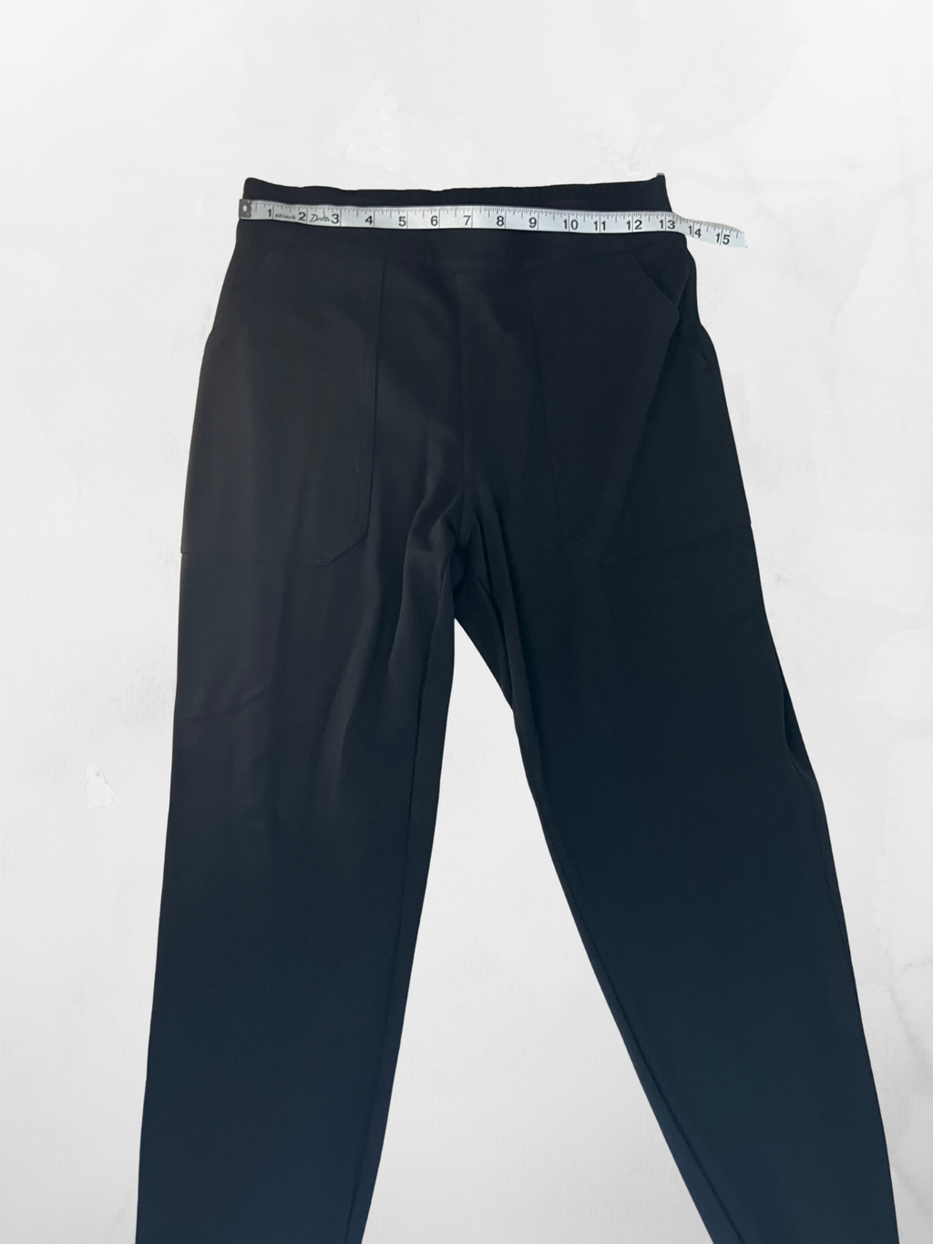 Spanx — Trouser | Deep black, high-rise tapered leg · Sz M