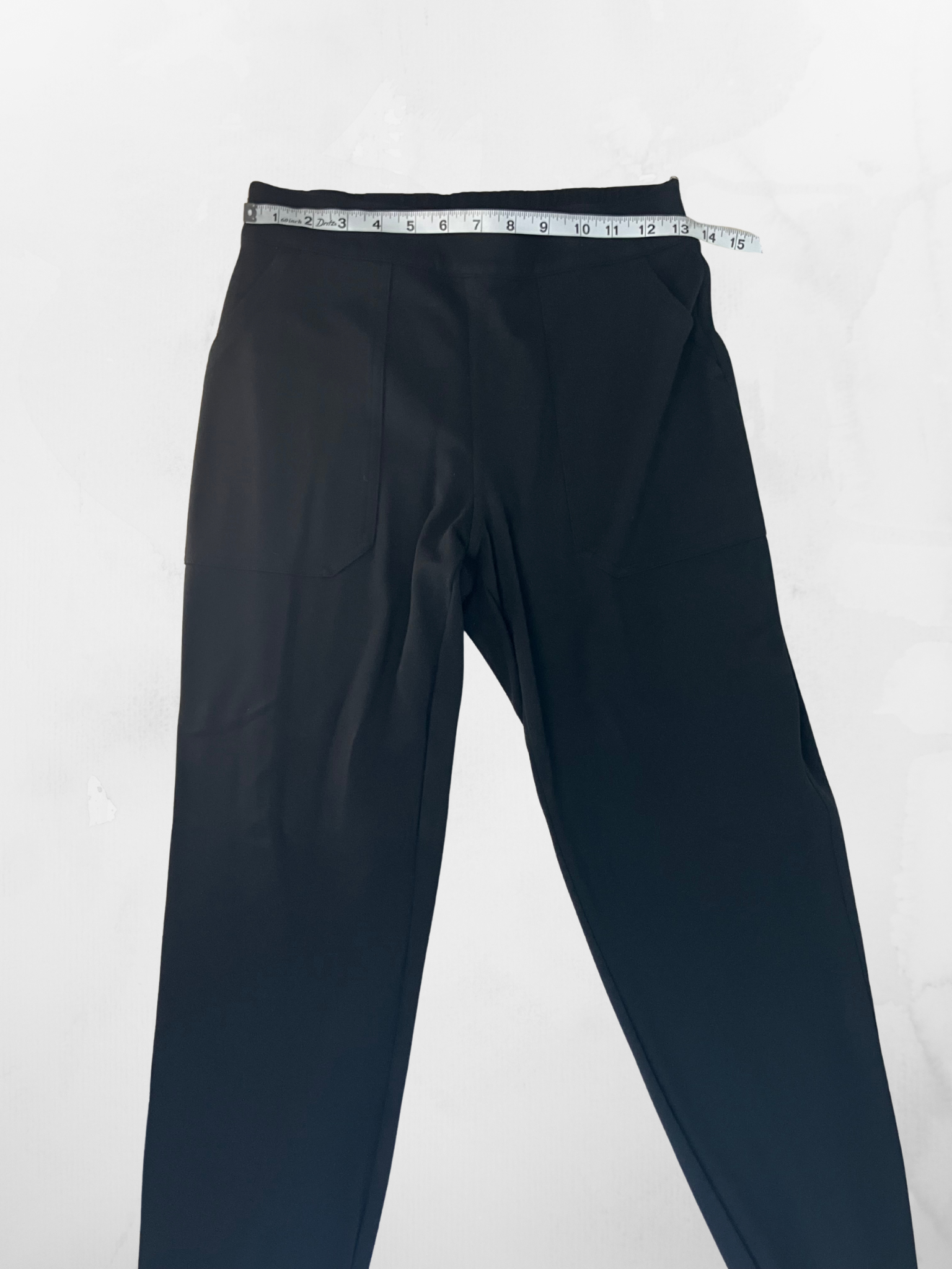 Spanx — Trouser | Deep black, high-rise tapered leg · Sz M