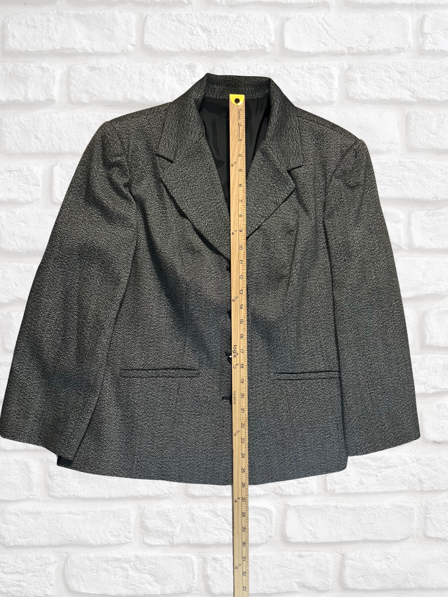 East 5th — Two-piece suit | Power dressing never asked for your permission · Sz 18W