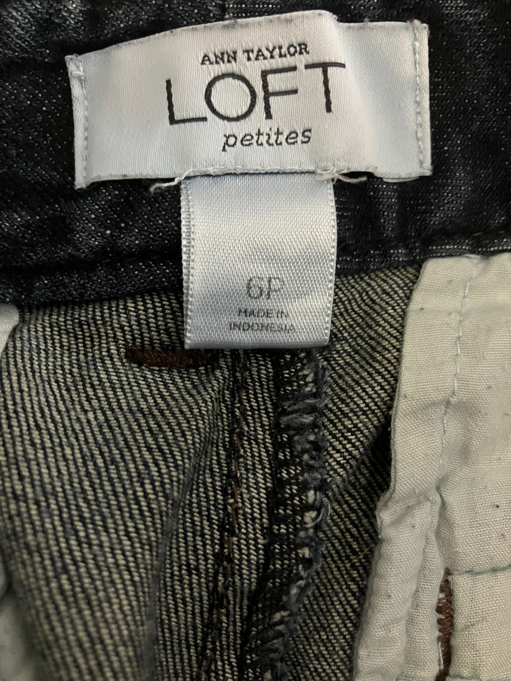 Ann Taylor LOFT Petites Dark Wash Straight Leg Jeans Size 6P Cotton Stretch