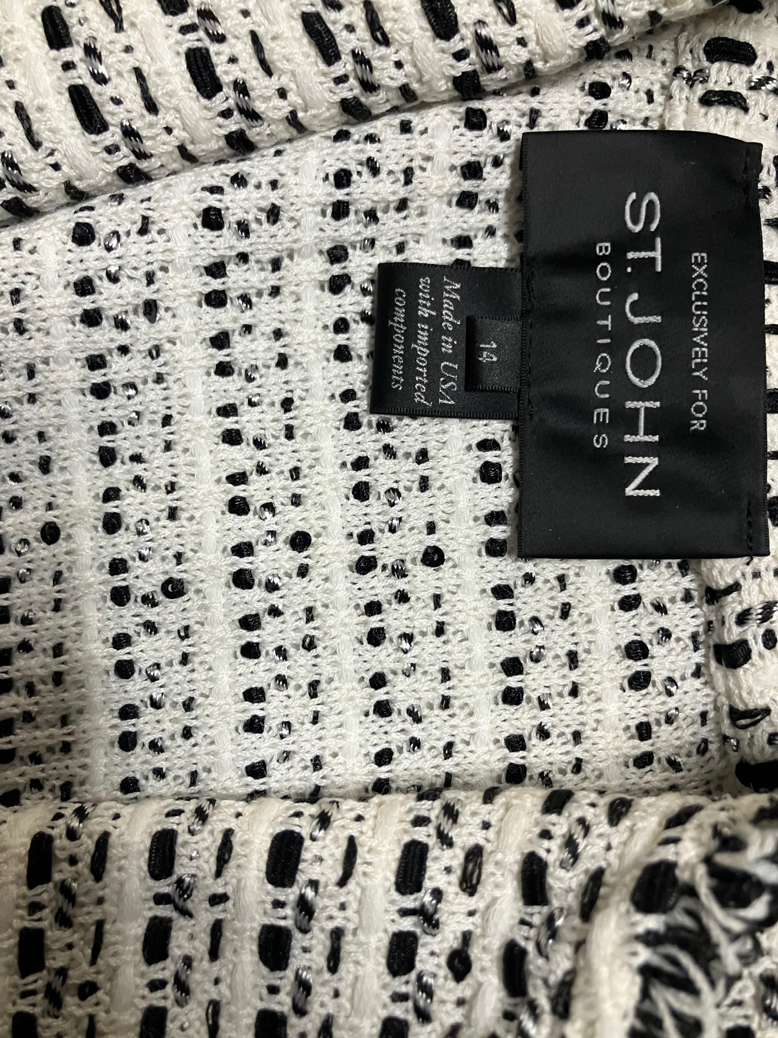 St. John Boutiques Ivory Black Boucle Knit Open-Front Jacket Size 14