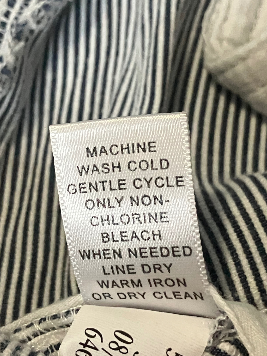 Banana Republic Jackson Fit Cropped Pants Size 10 – Navy Pinstripe Stretch