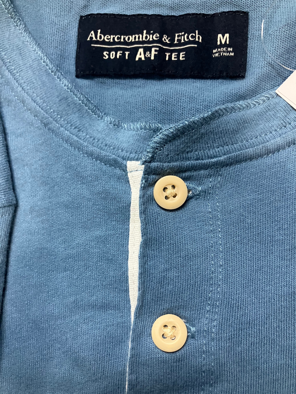 Abercrombie & Fitch Soft A&F Tee Henley Long Sleeve Shirt Men’s Size M–NWT