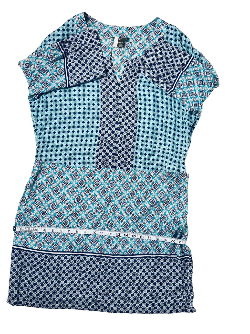 Tommy Bahama — Tunic | Navy & aqua geometric patchwork, 100% rayon · Sz XL