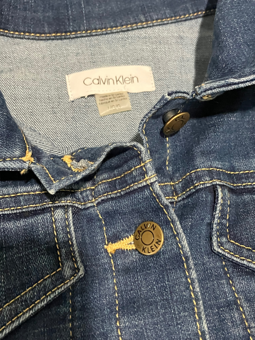 Calvin Klein Women’s Cropped Denim Jacket Blue Stretch Jean Size L