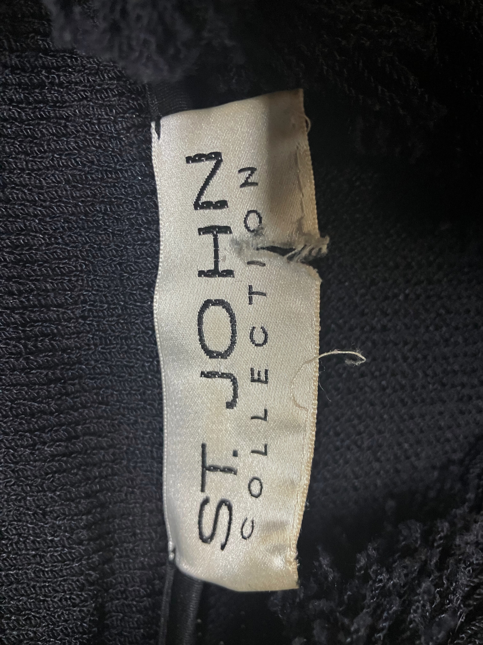 St. John Collection Black Wool Knit Long Coat Fringe Detail Size 0