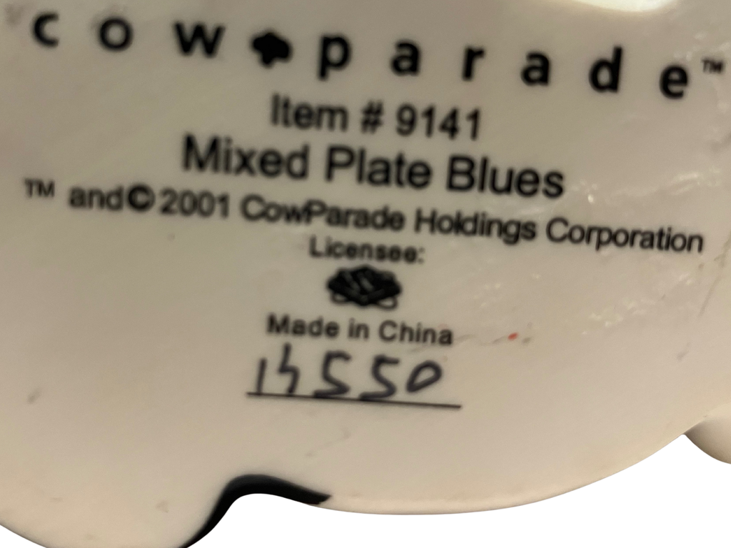 CowParade Mixed Plate Blues #9141 - 2001 Retired Collectible Figurine