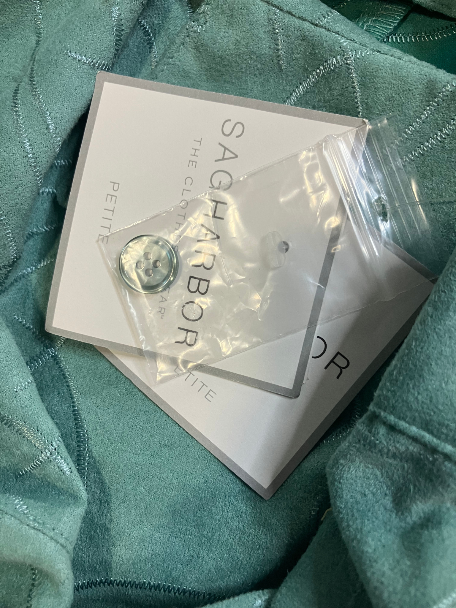 Sag Harbor Petite Emerald Green Embroidered Suede-Finish Blouse Size P/M