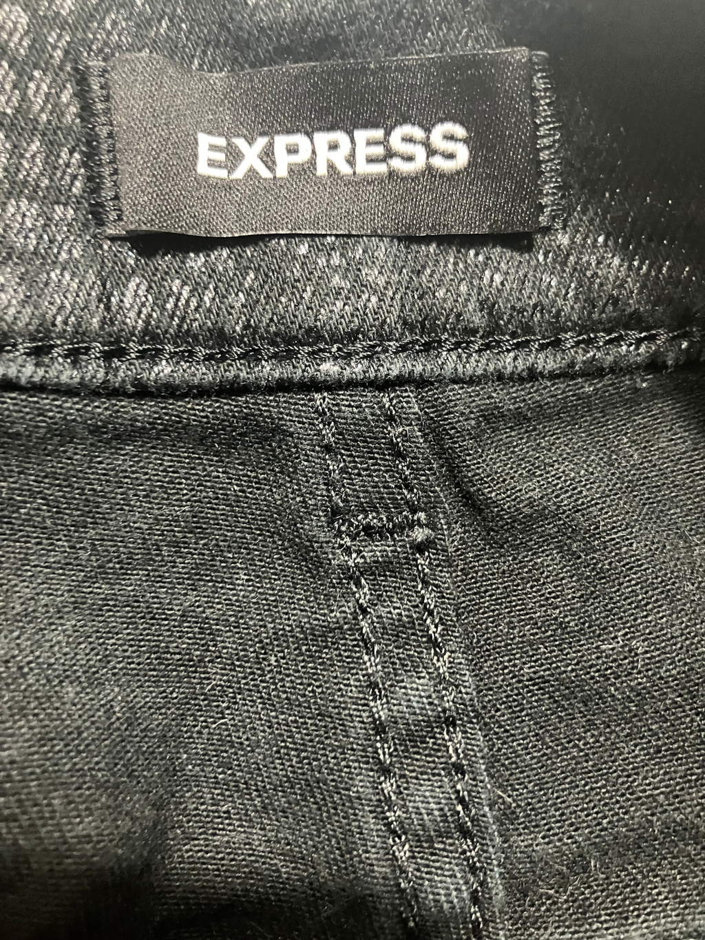 Express — Jeans | Black croc-embossed high-rise, coated denim · Sz 4