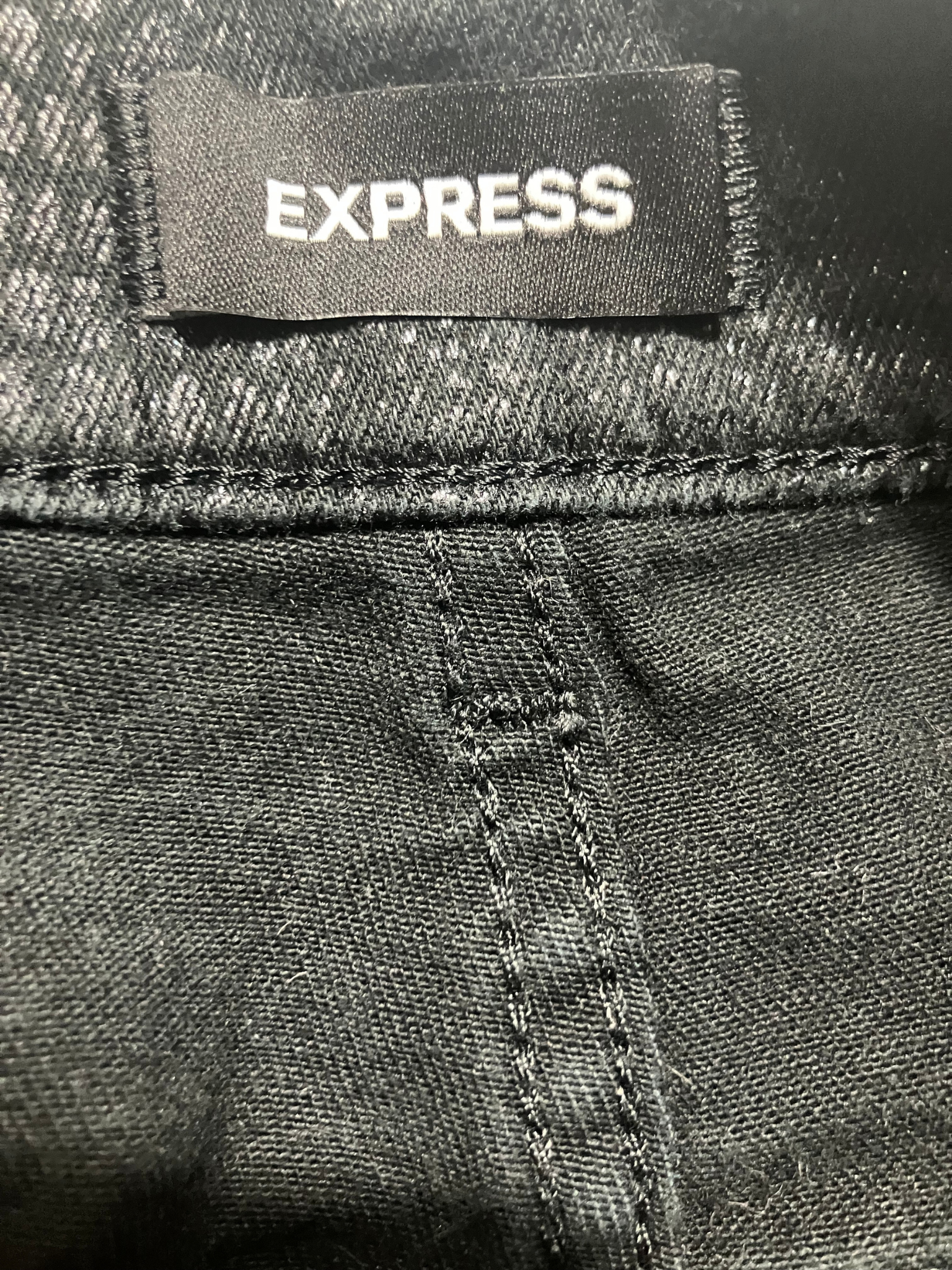 Express — Jeans | Black croc-embossed high-rise, coated denim · Sz 4