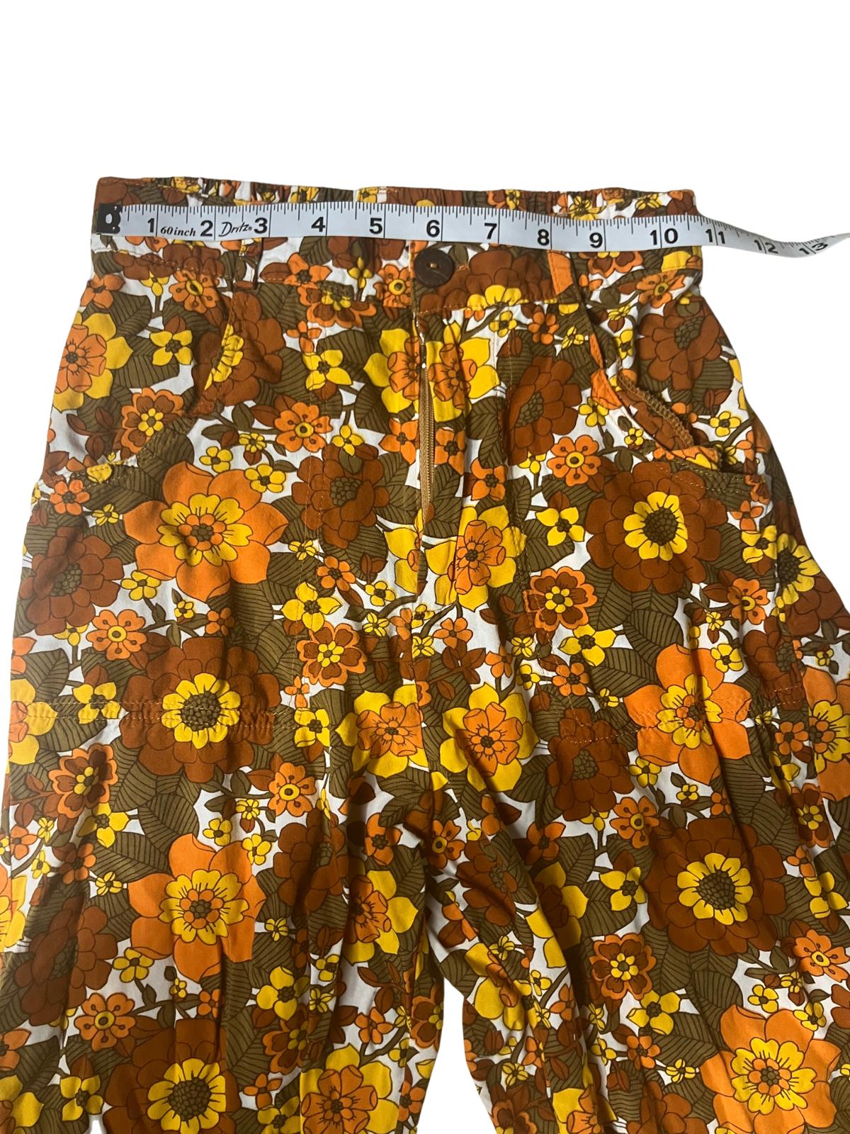Her Pony — Wide-Leg Pants | 1970s retro floral, 100% rayon · Sz 6