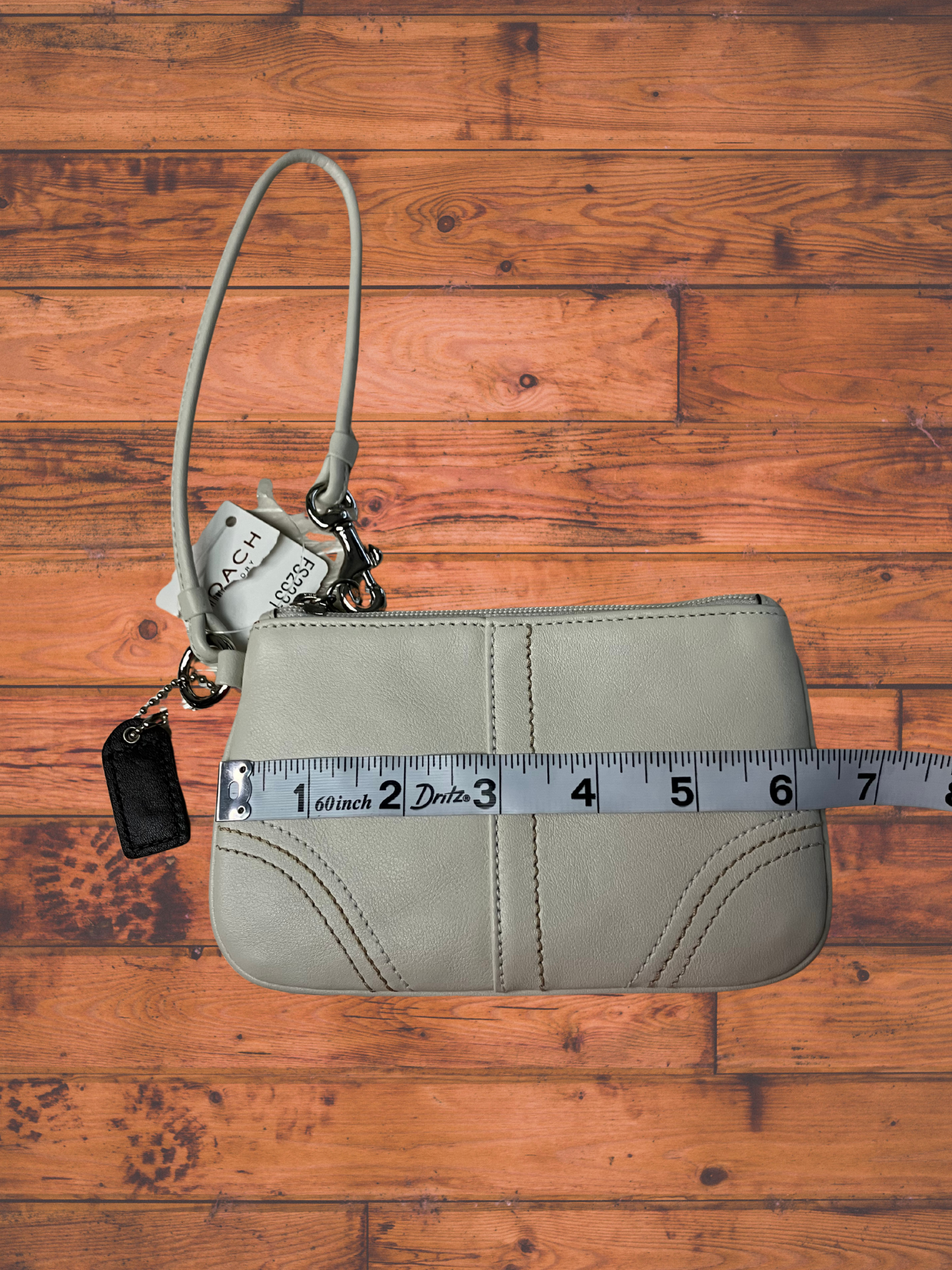 Coach — Shoulder Bag | Sage gray leather with gunmetal hardware · Sz OS