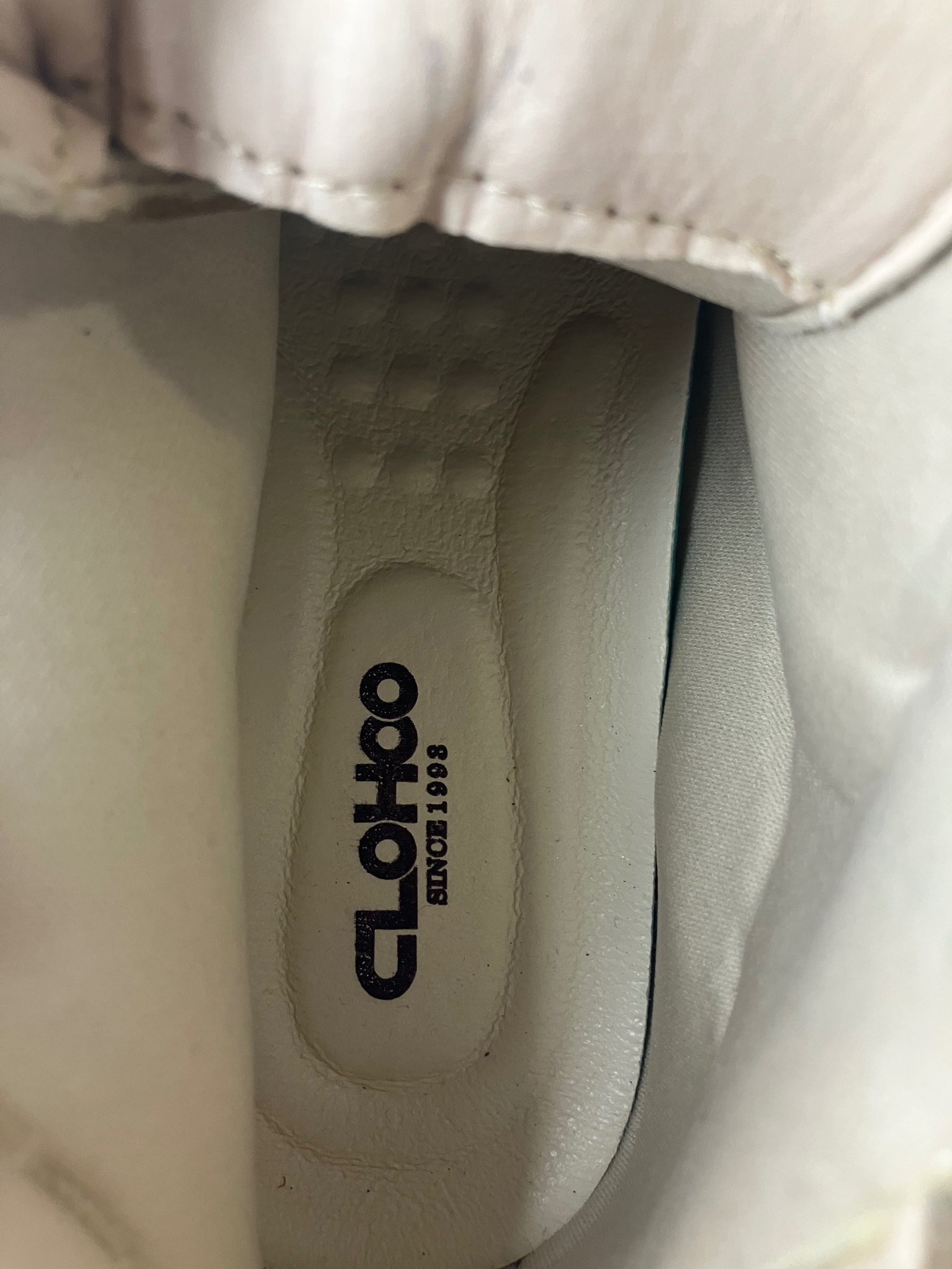 CLOHOO Barefoot Minimalist Shoes EU 44 – Wide Toe Box Flexible Sole Beige