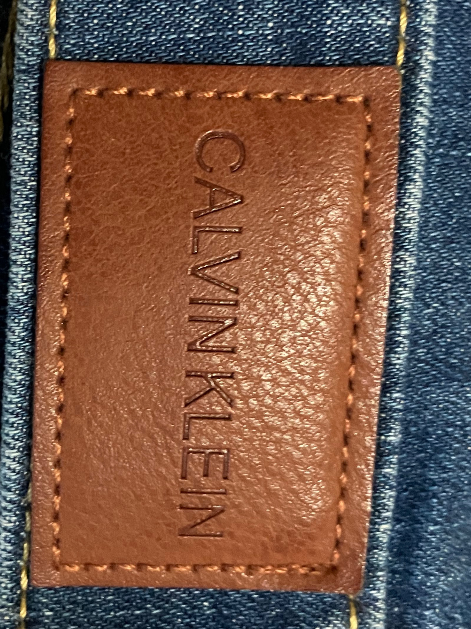 Calvin Klein Women’s Cropped Denim Jacket Blue Stretch Jean Size L