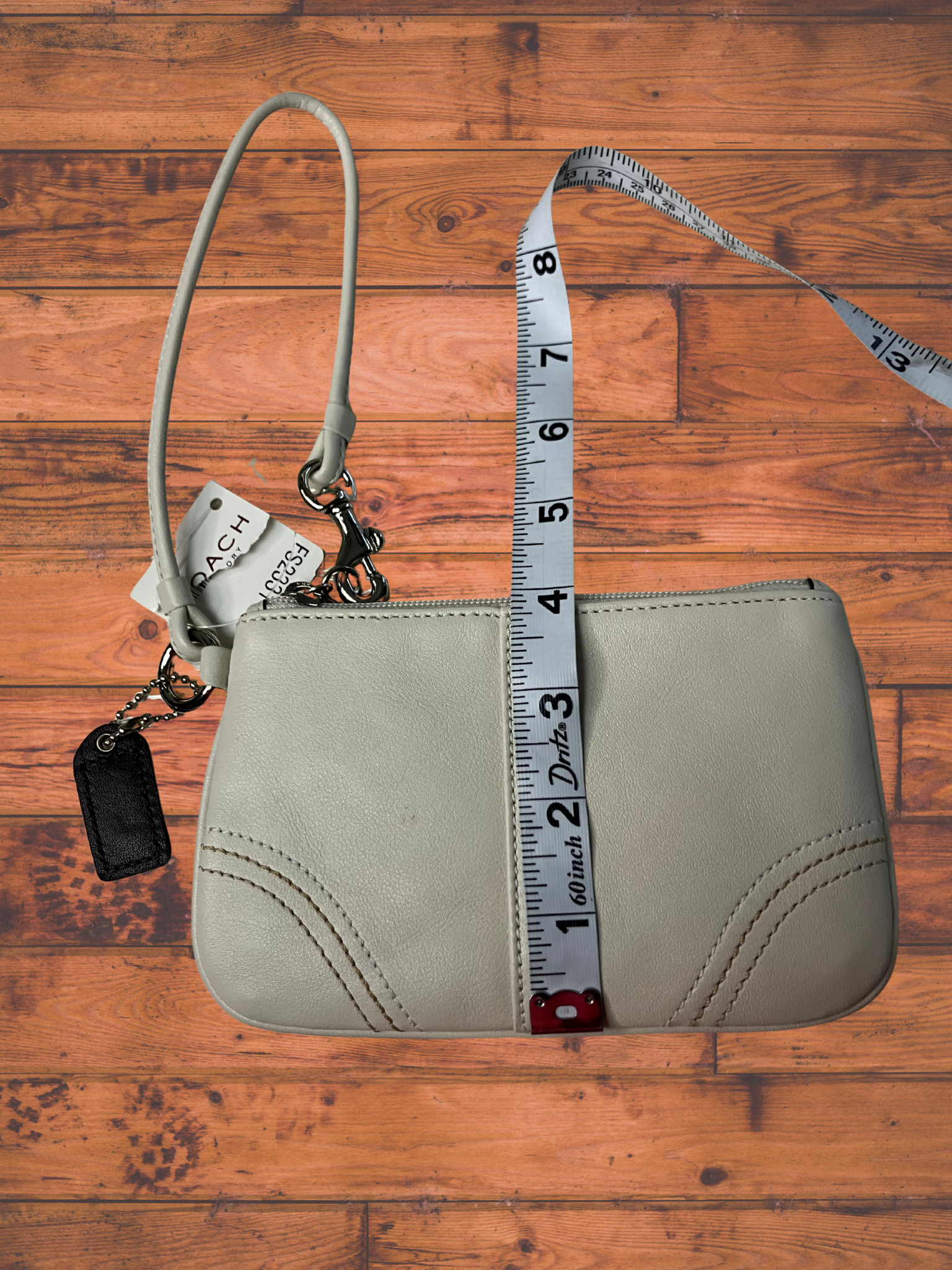 Coach — Shoulder Bag | Sage gray leather with gunmetal hardware · Sz OS