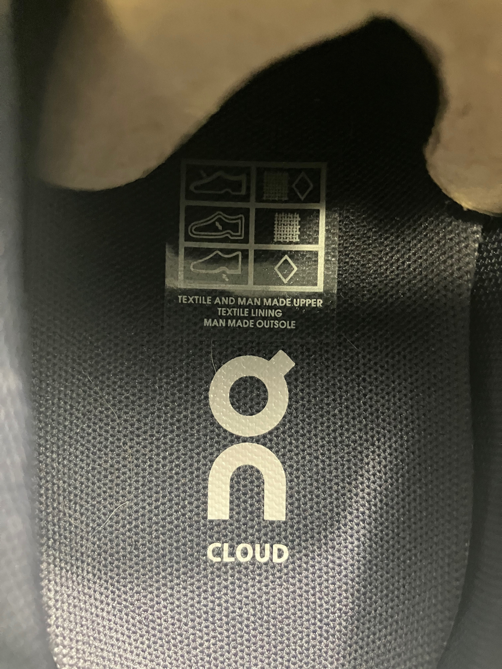 On Running Cloud 5 Women's Sneakers Mulberry Eclipse Size 8 New with Box