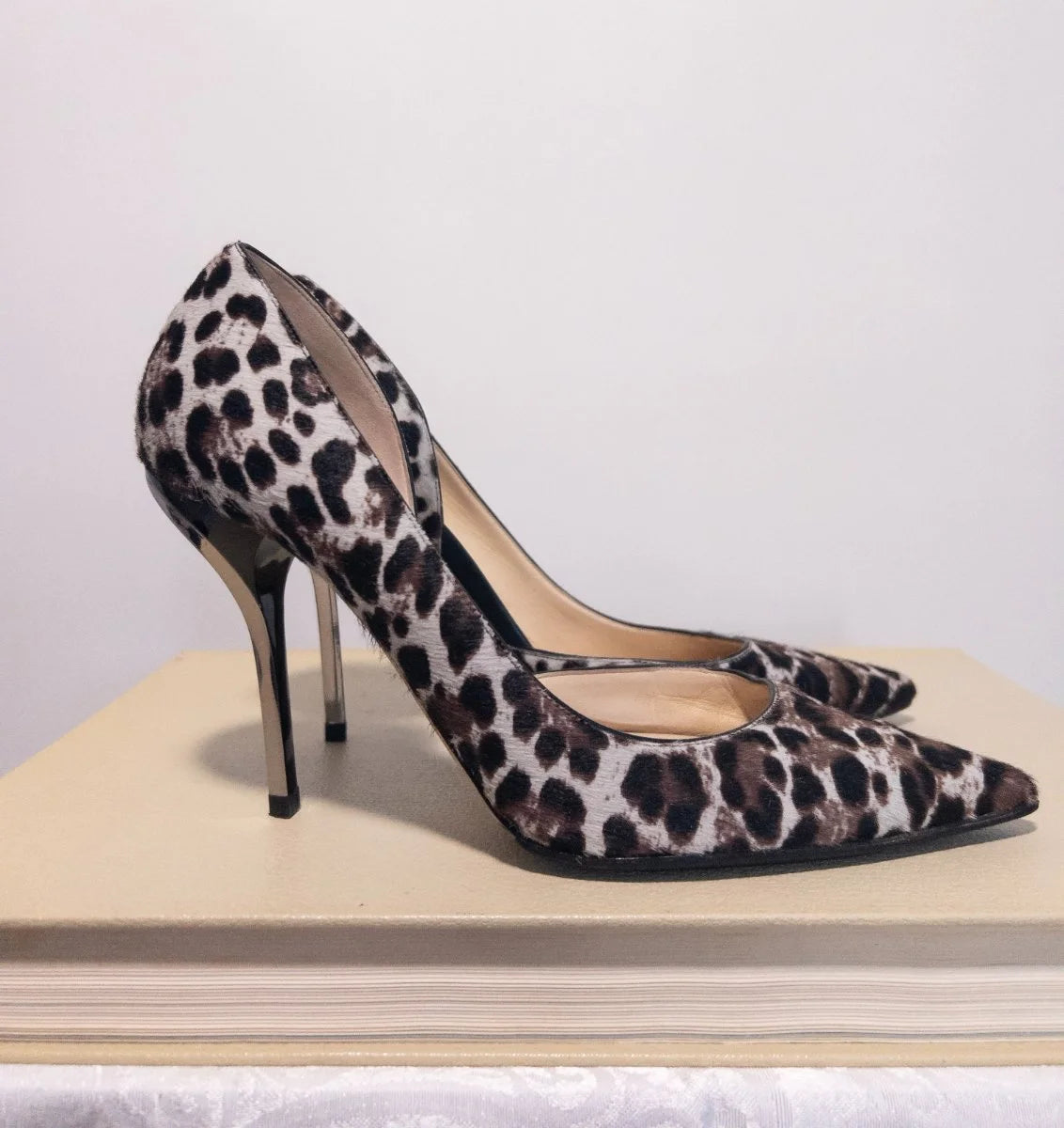 Jimmy Choo — Heels | Leopard doesn't ask for permission. Neither do these. · Sz 10.5