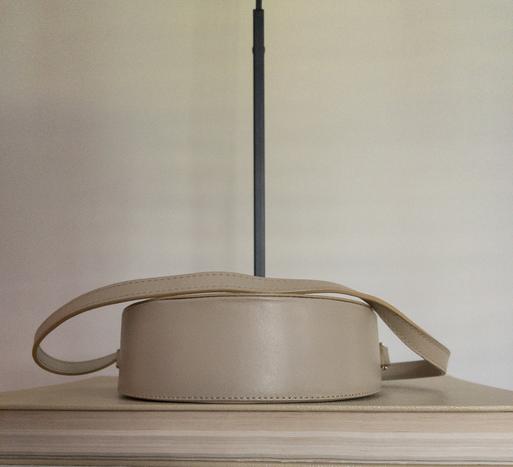 DeMellier London — Bag | Not every bag asks for attention — this one earns it · Sz OS