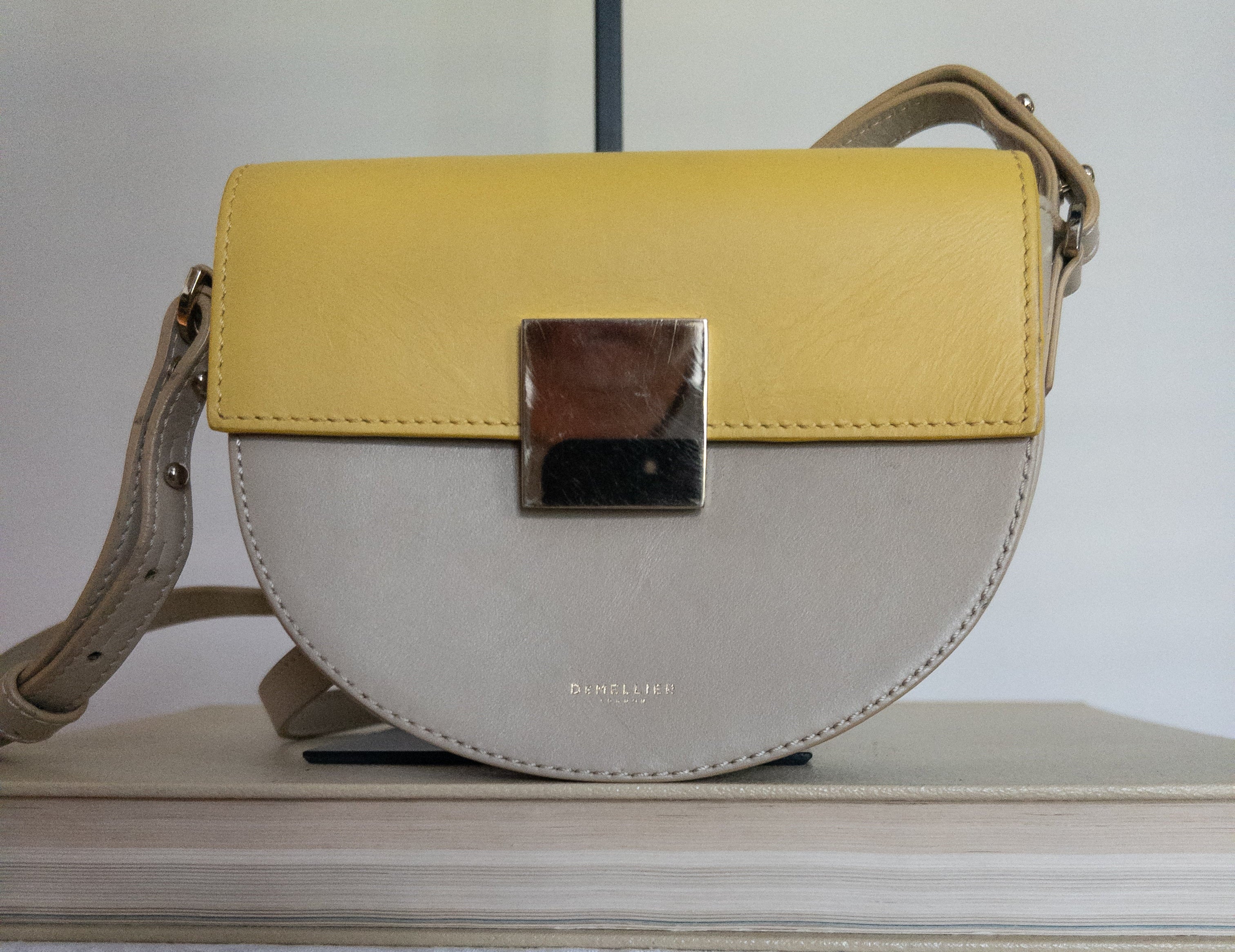 DeMellier London — Bag | Not every bag asks for attention — this one earns it · Sz OS