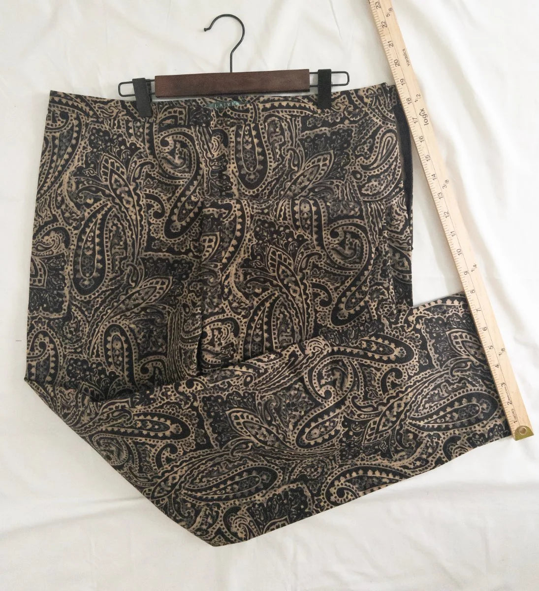 Lauren Ralph Lauren — Tailored pants | Paisley never asked permission — and neither should you · Sz 14
