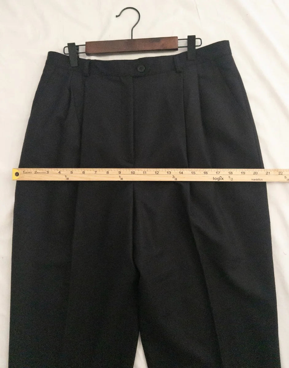 Lauren Ralph Lauren — Tailored pants | Pleats don't lie — and neither does real wool · Sz 14