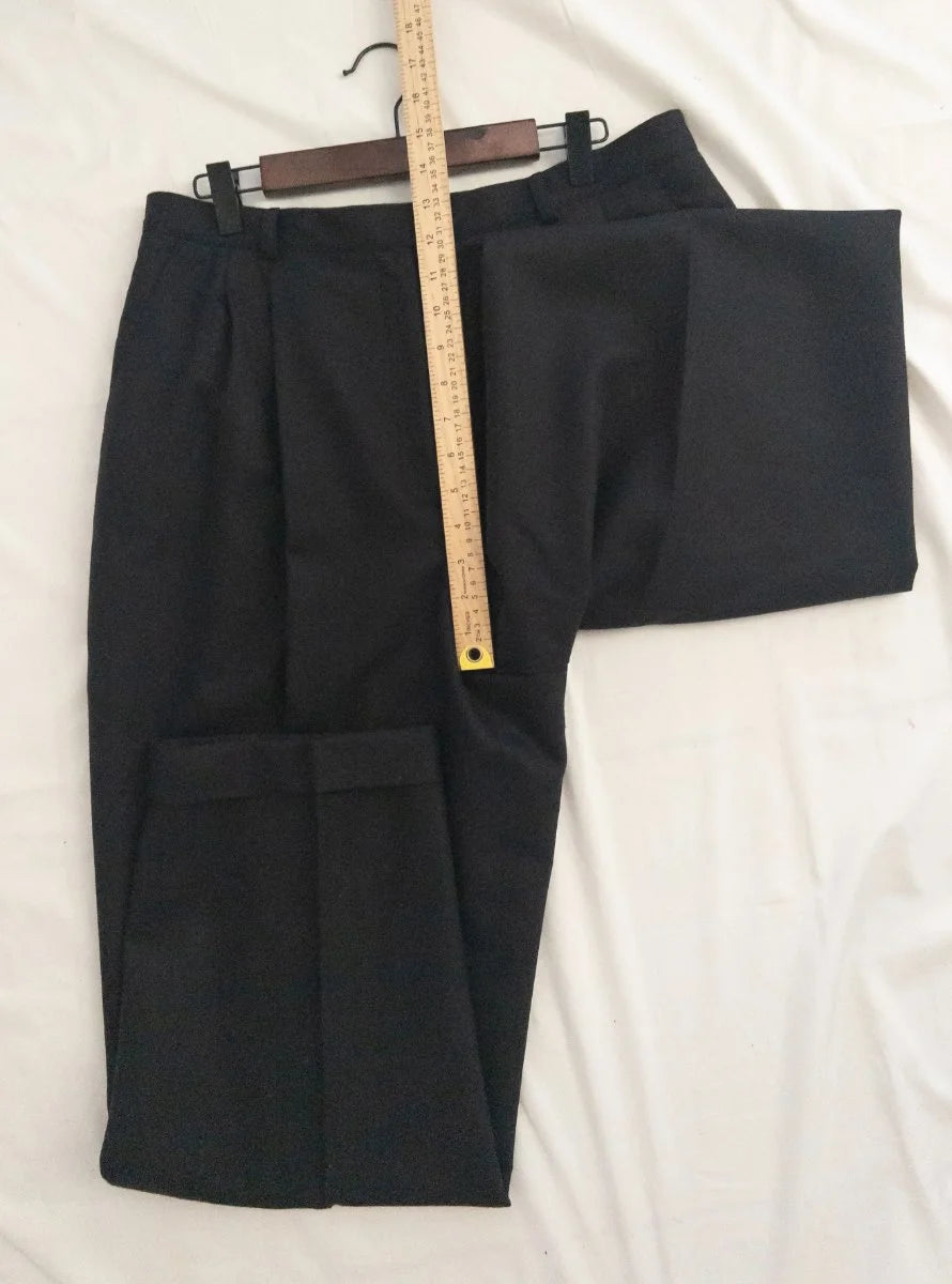 Lauren Ralph Lauren — Tailored pants | Pleats don't lie — and neither does real wool · Sz 14