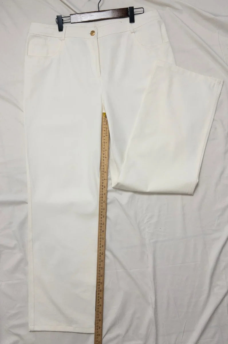 St. John — Tailored pants | Not every pair of pants signs its own name · Sz 14