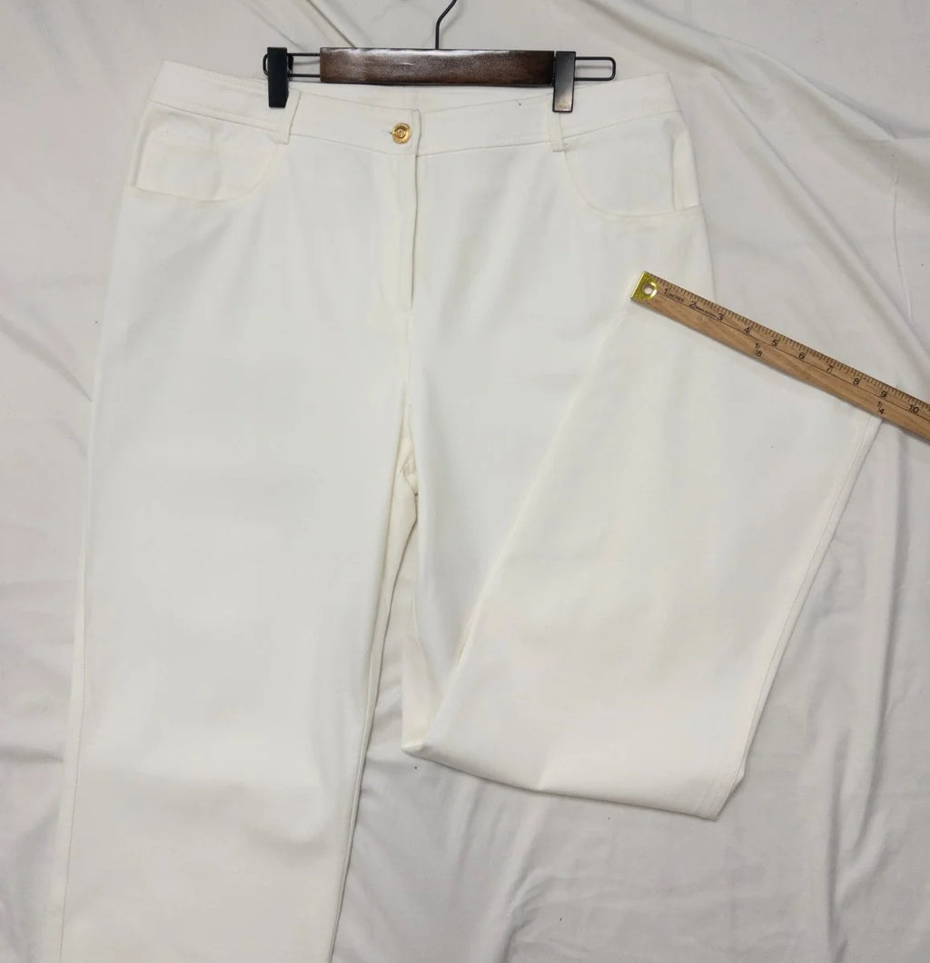 St. John — Tailored pants | Not every pair of pants signs its own name · Sz 14