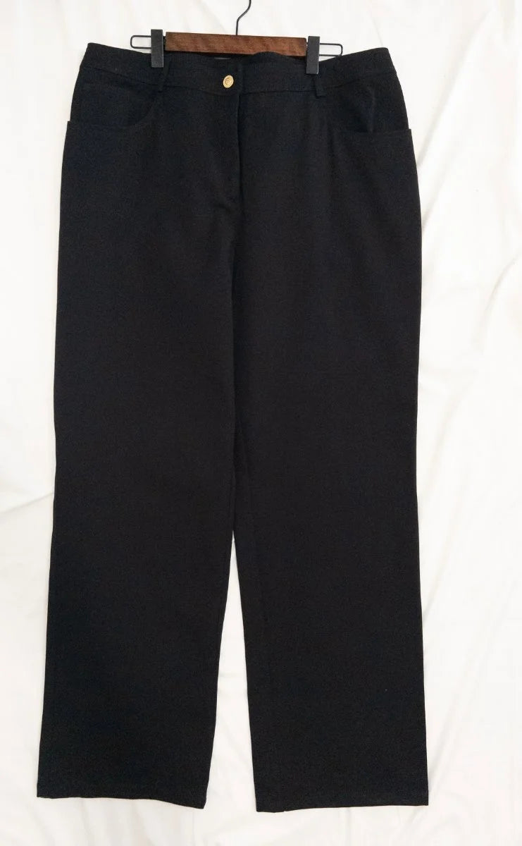 St. John — Tailored pants | Monogrammed by someone who never needed to explain themselves · Sz 14
