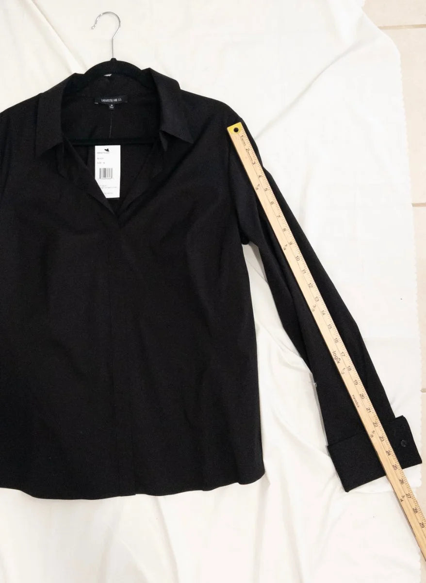 Lafayette 148 New York — Blouse | French cuffs were never meant for quiet rooms · Sz 16