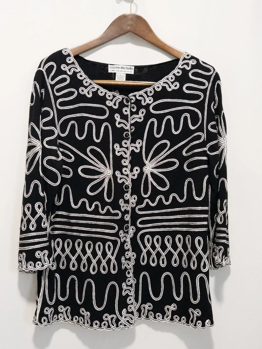 Lauren Michelle — Blouse | Embroidery this deliberate doesn't happen by accident · Sz L