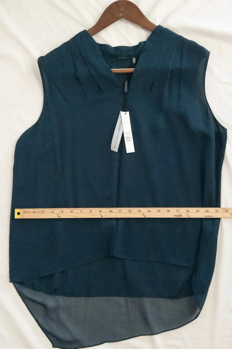 Elie Tahari — Blouse | Silk doesn't whisper. This one commands the room · Sz XL