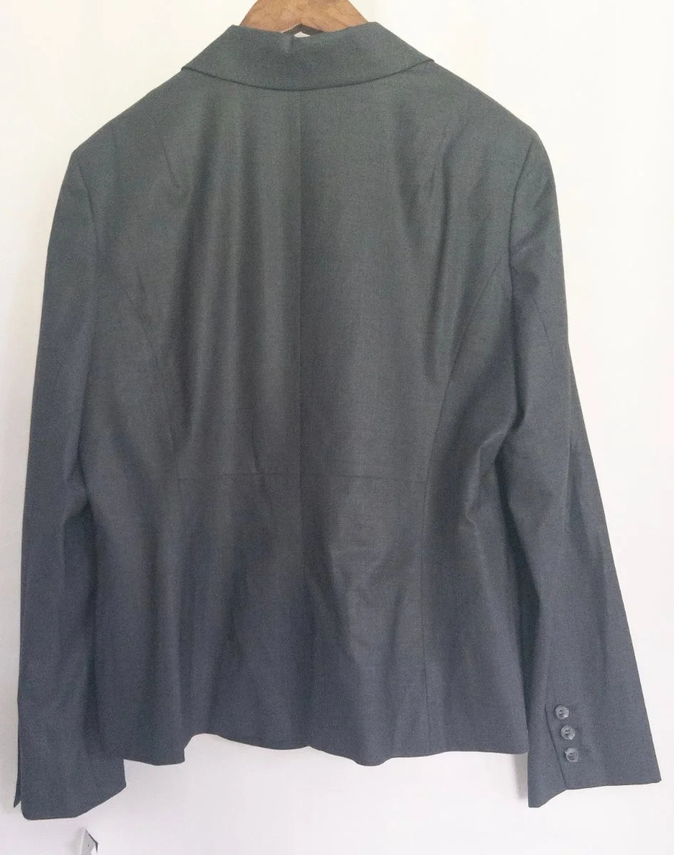 Jones New York Collection — Two-piece suit | Power doesn't ask for permission — it simply fits · Sz Jacket 14 Skirt 16
